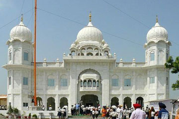 Punjab Gurdwaras Tour